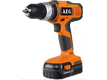 Аккумуляторный шуруповерт AEG BS 18 G NC-142 C